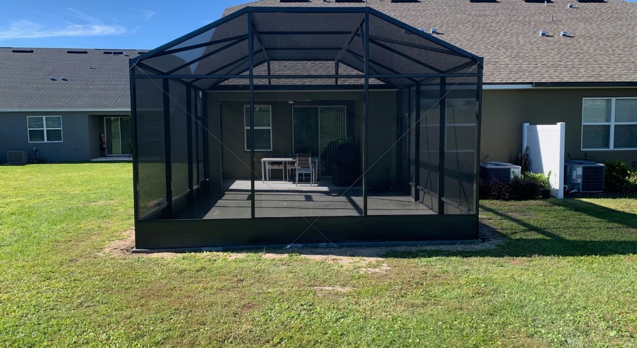 lanai contractors in Wesley Chapel